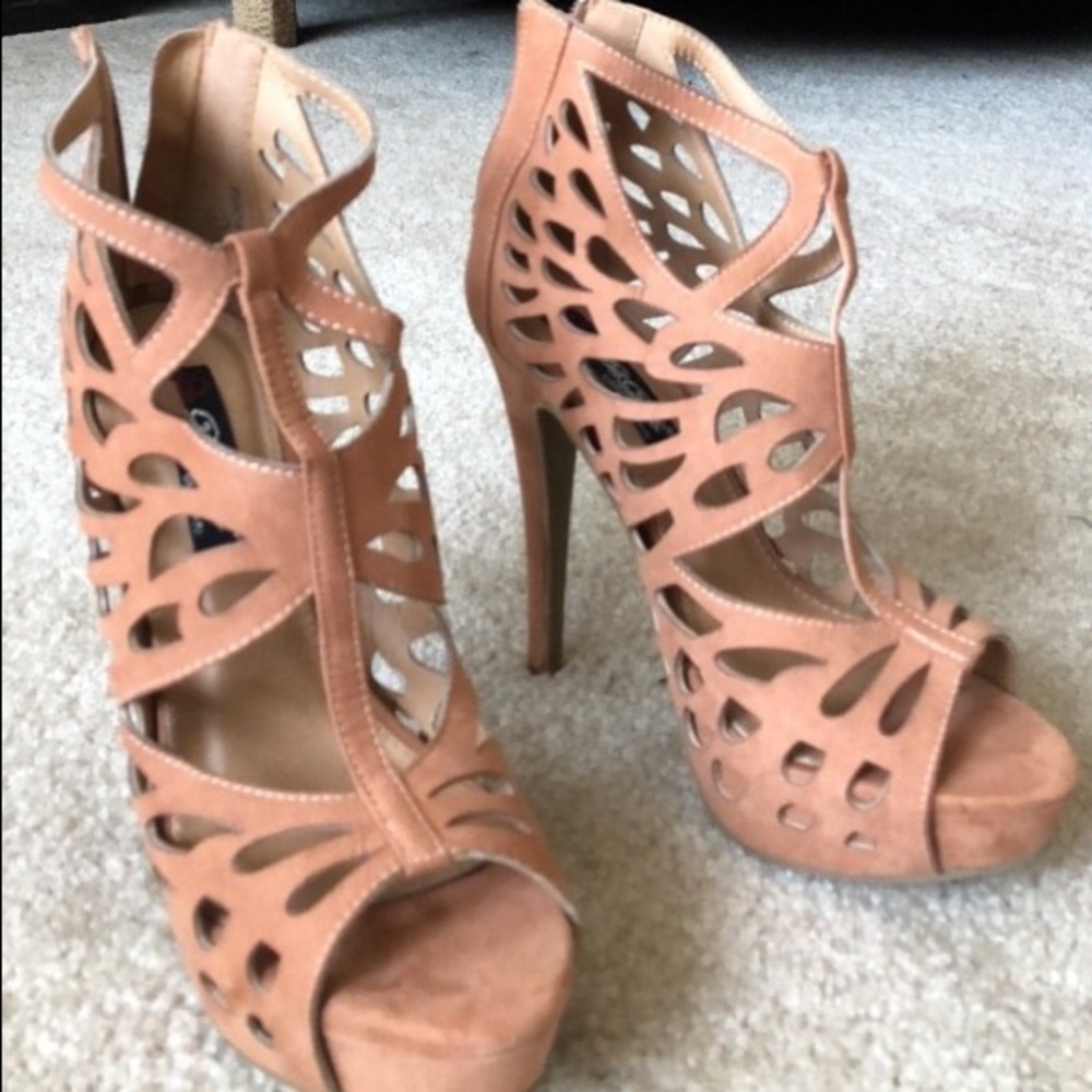 Tan heels